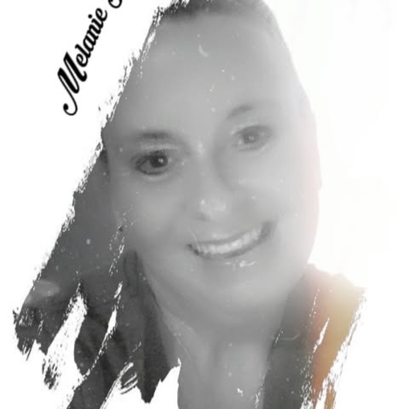 melaniebates890